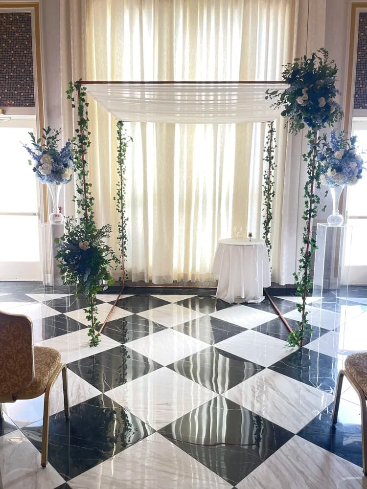 Copper canopy with ceremony decor